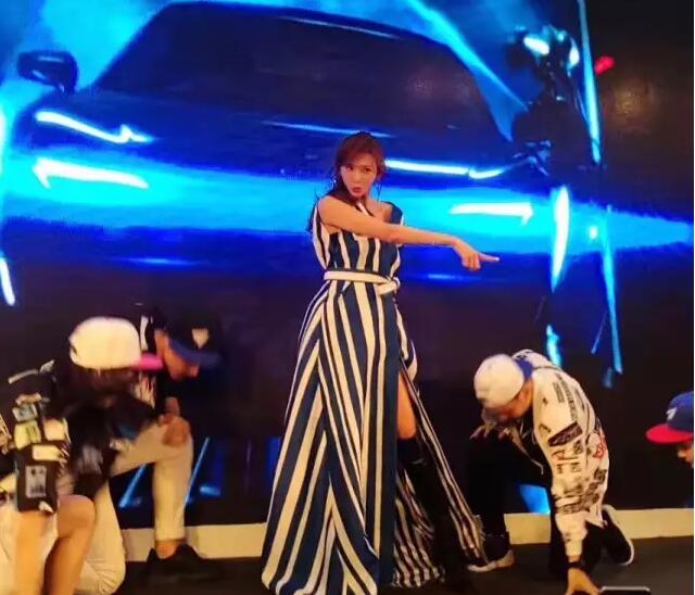 林志玲车展表演