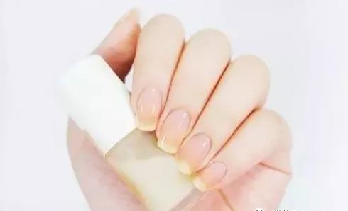 石家庄美甲学校_两款最具有圣诞气氛的圣诞美甲赶紧美起来