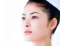 石家庄美容学校_怎样快速祛斑美白秘方！看准了