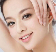 【石家庄美容学校】睡前想要美容，那这6个美容步骤不能少！